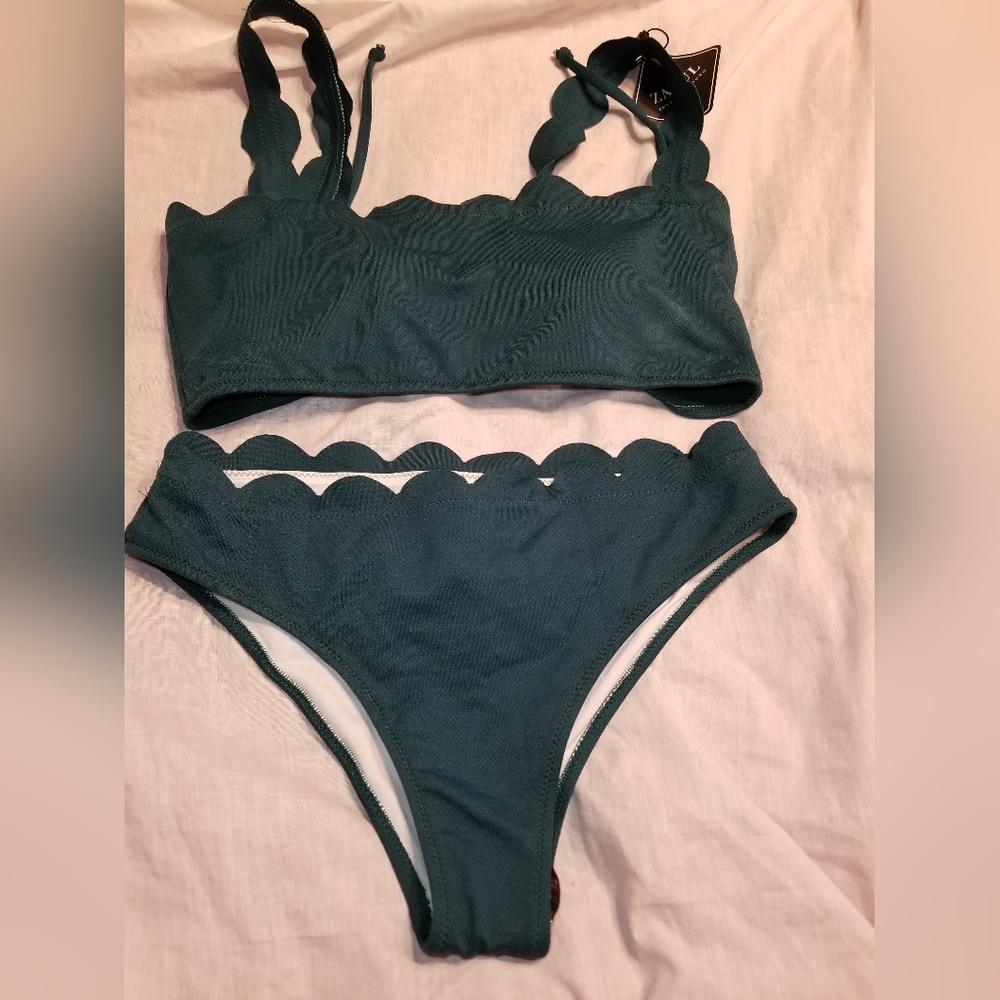 Nwt scallop edge bikini tie back adjustable size 8 - Picture 2 of 13